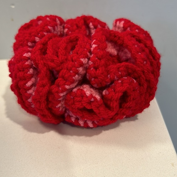 Handmade jumbo scrunchie - Picture 2 of 5